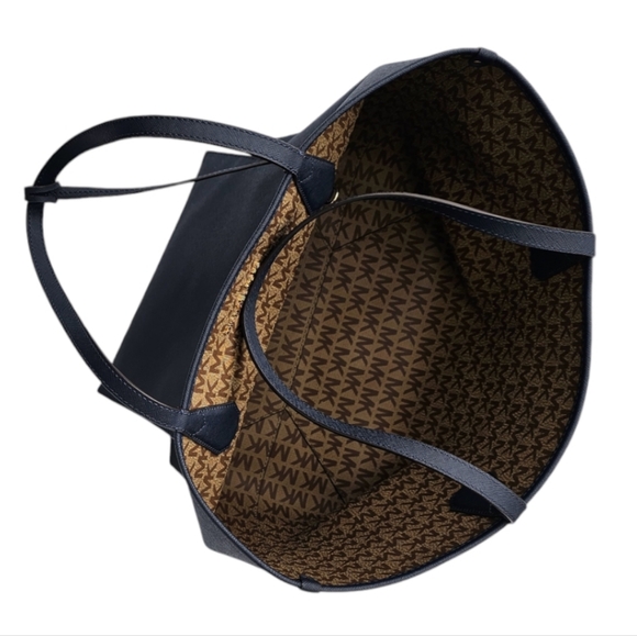 Michael Kors Tote handbag - Picture 1 of 8